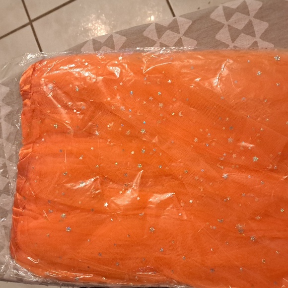 New LED Light-Up 3-Layered Tulle Festival Tutu Skirt in Orange - Picture 3 of 7